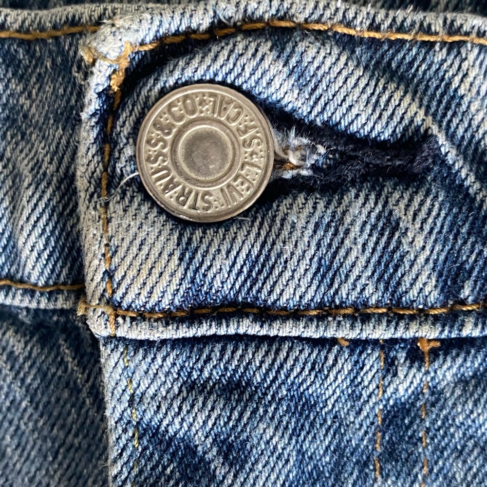 Vintage Levi’s 502 Red Tag Denim Jeans Y2K Mom
34×30
Five pockets 
Straight leg - Picture 6 of 6